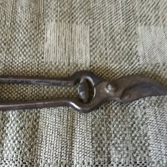 Vintage Shears - Shrubs - Branches - Weeds - Farm Primitive - Working Order - Picture 7 of 7
